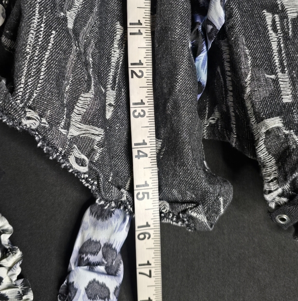 Feeling Wild Mini Skirt - Picture 11 of 12